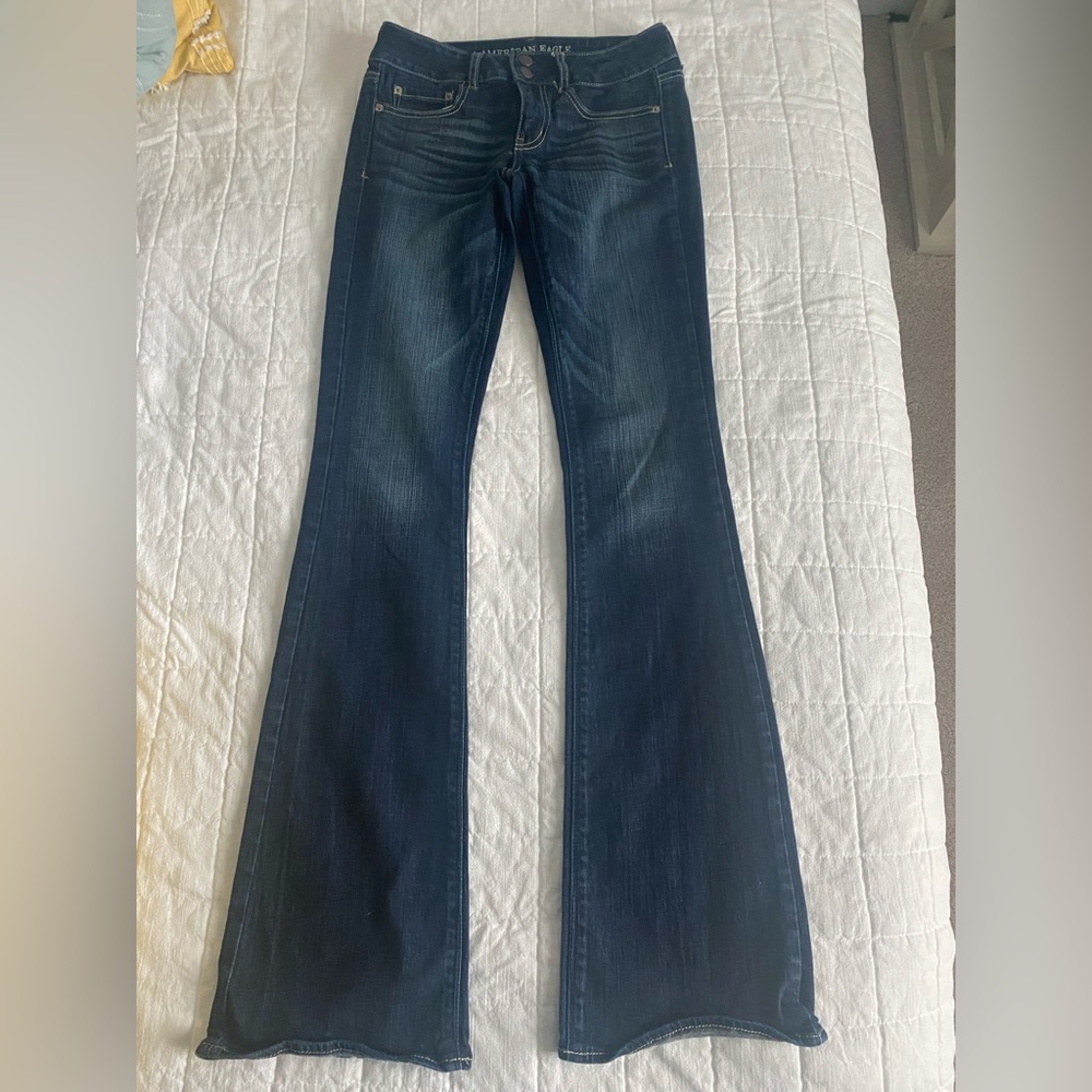 Women’s American Eagle artist, jeans, size extra long 4